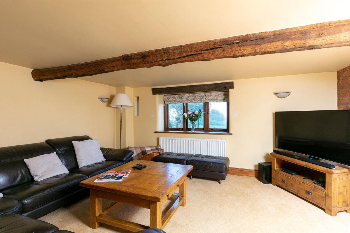 house for sale in Marton Road, Long Itchington, Southam, Warwickshire