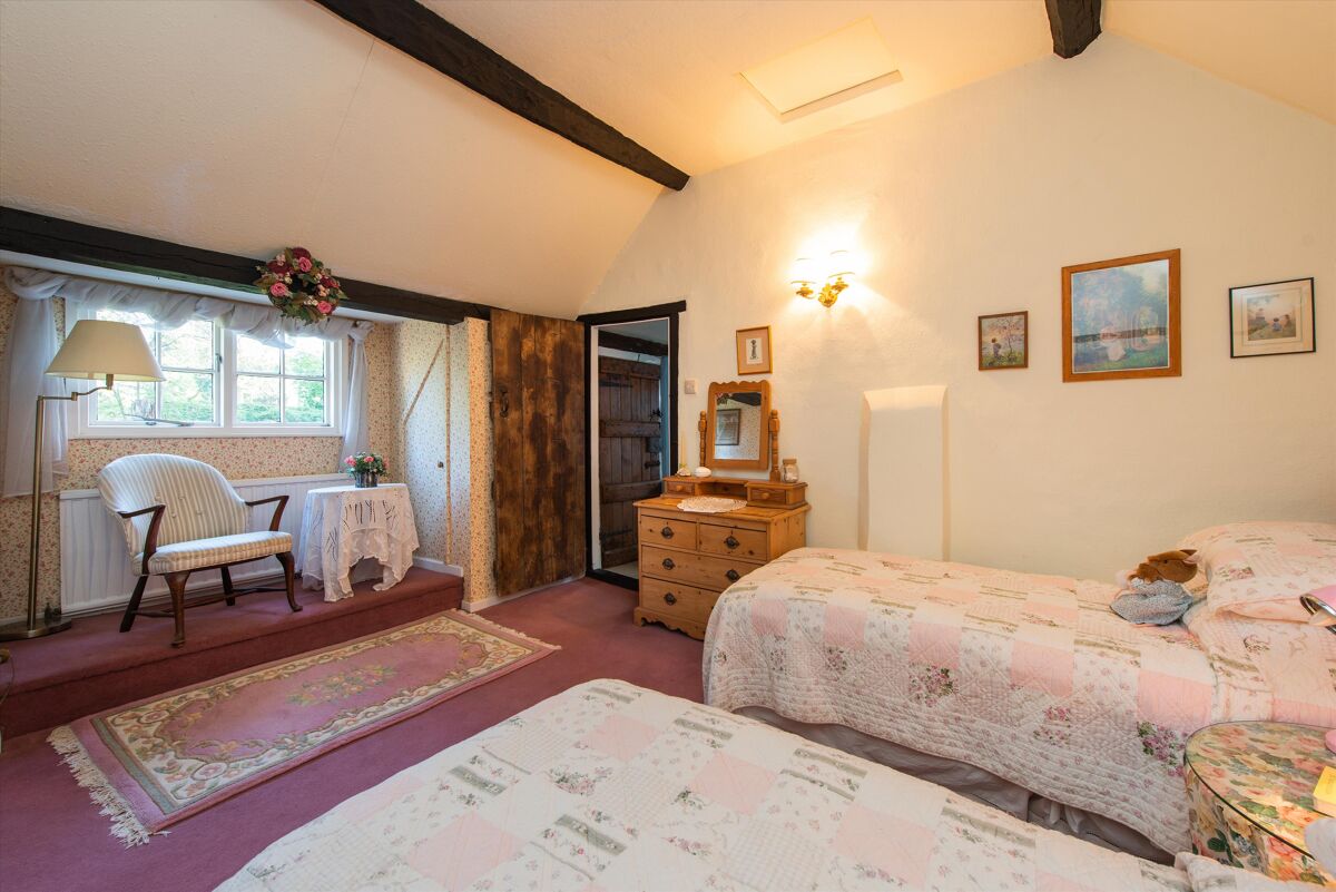 house for sale in Barford Hill, Barford, Warwick, CV35. STR190092