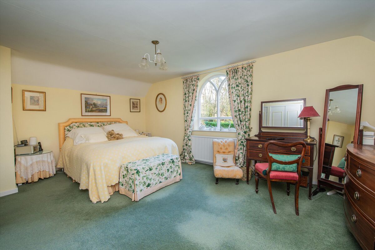 house for sale in Barford Hill, Barford, Warwick, CV35. STR190092