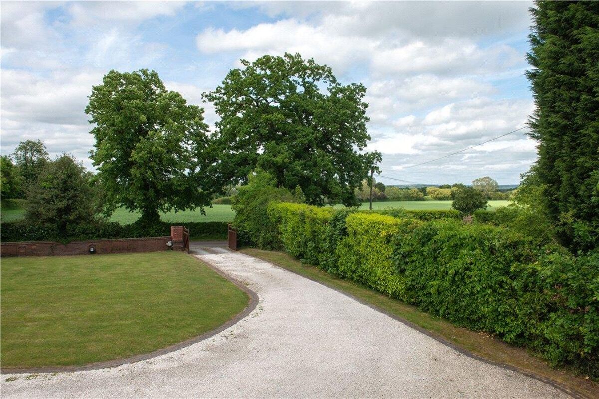 house for sale in Walsal End Lane, HamptoninArden, Solihull, West