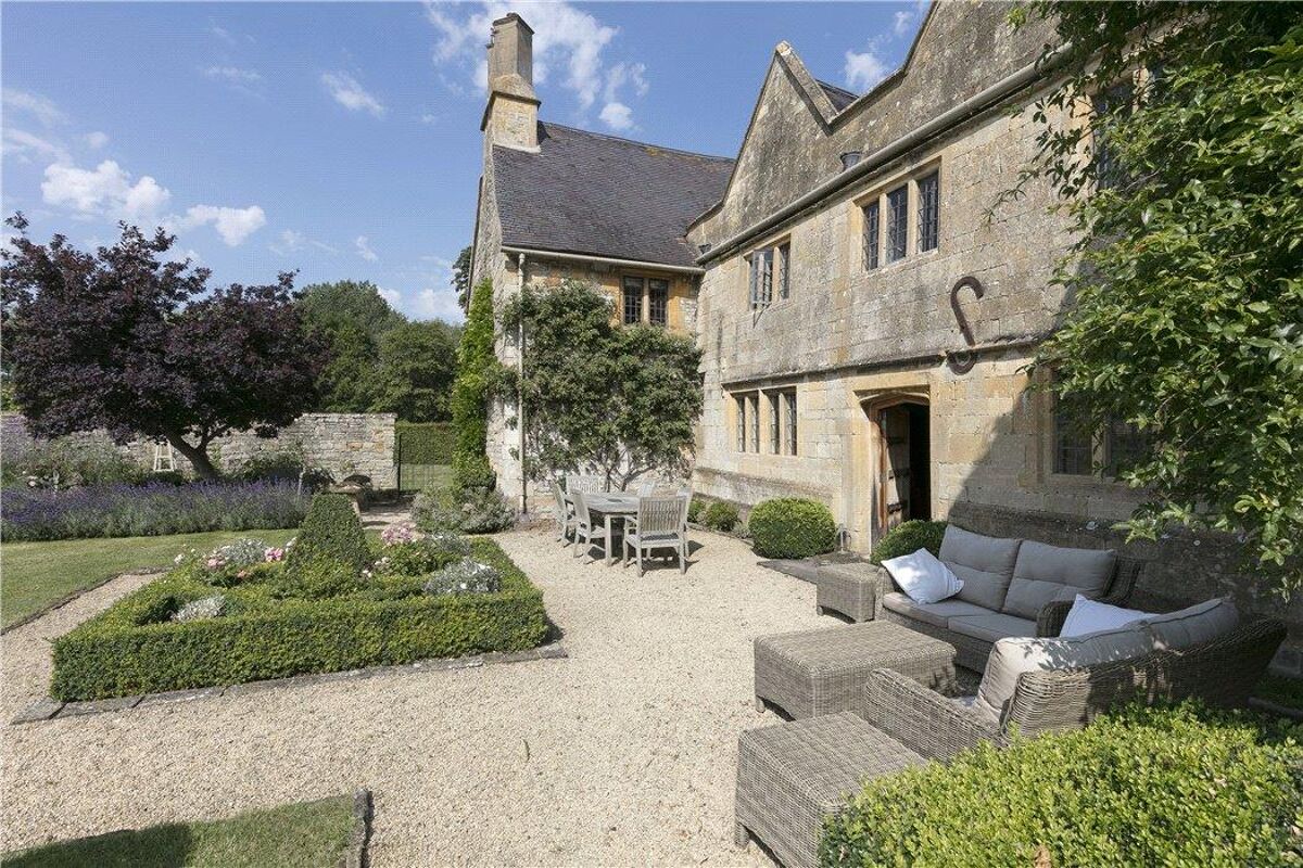 house for sale in Priory Lane, Broad Marston, StratforduponAvon