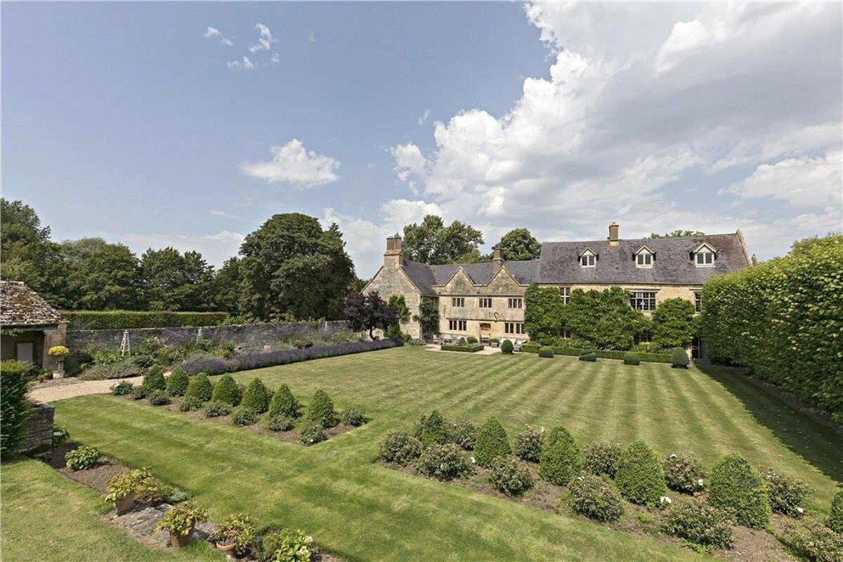 house for sale in Priory Lane, Broad Marston, StratforduponAvon