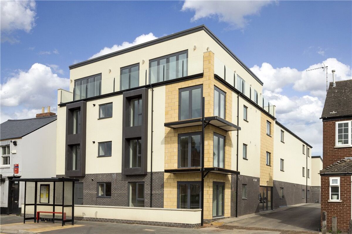 flat for sale in Warwick Road, Kenilworth, Warwickshire, CV8