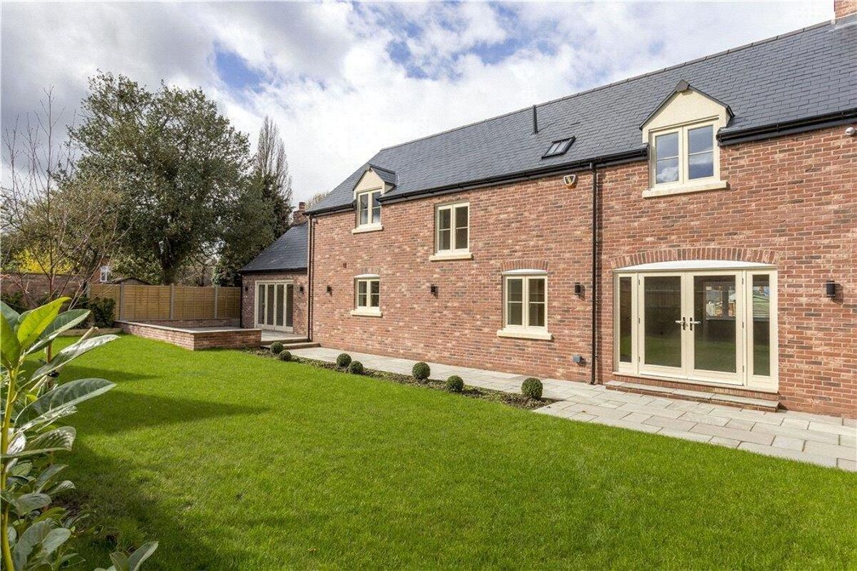 house for sale in Vine Court, High Street, Mickleton, Chipping Campden