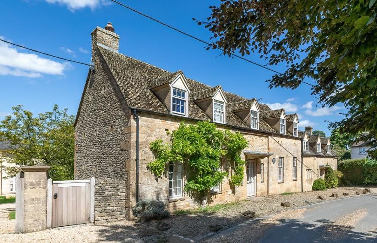 house for sale in Nether Westcote, Oxfordshire, OX7 STW012037197