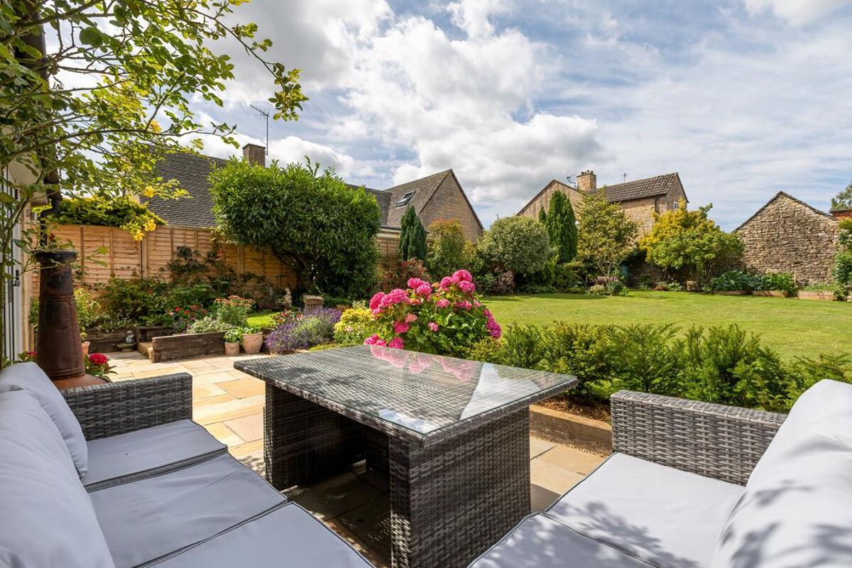 house for sale in Pear Tree Close, Chipping Campden, Gloucestershire