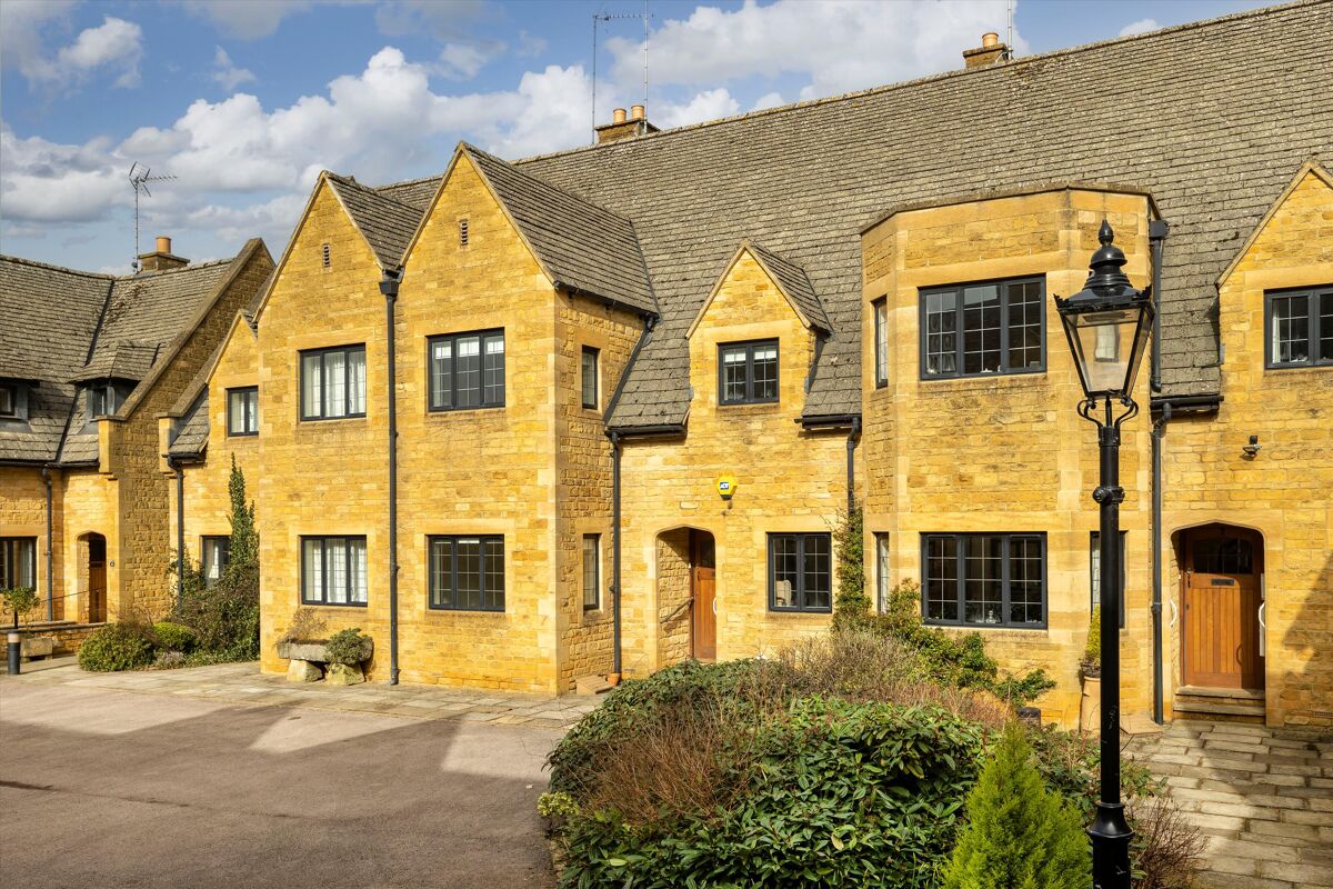 retirement for sale in Newlands Court, Stow on the Wold, Cheltenham