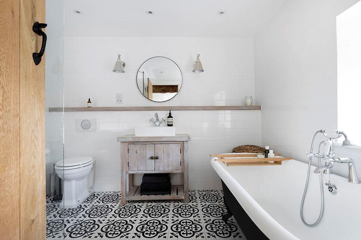 house for sale in Manor Farm Cottage, Donnington, MoretoninMarsh