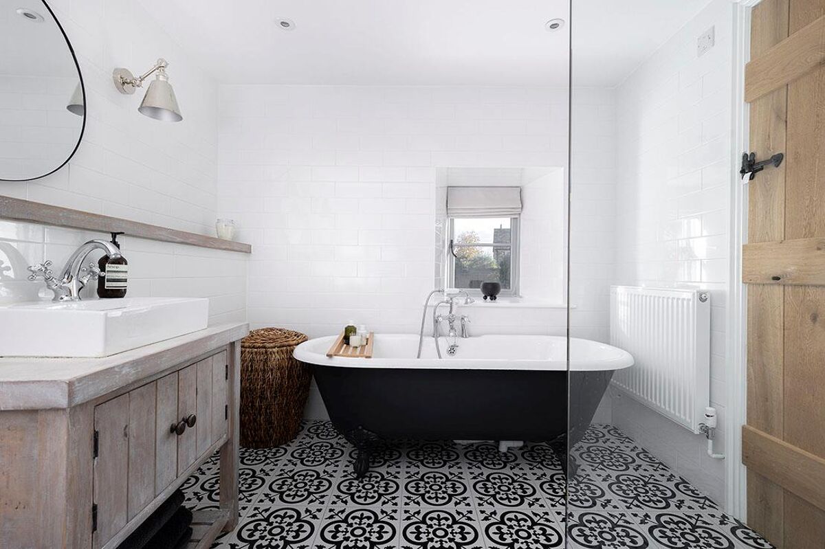 house for sale in Manor Farm Cottage, Donnington, MoretoninMarsh