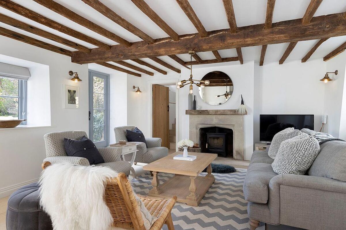 house for sale in Manor Farm Cottage, Donnington, MoretoninMarsh