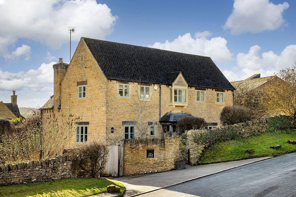 house for sale in Greenway Road, Blockley, Gloucestershire, GL56 STW012112098 Knight Frank