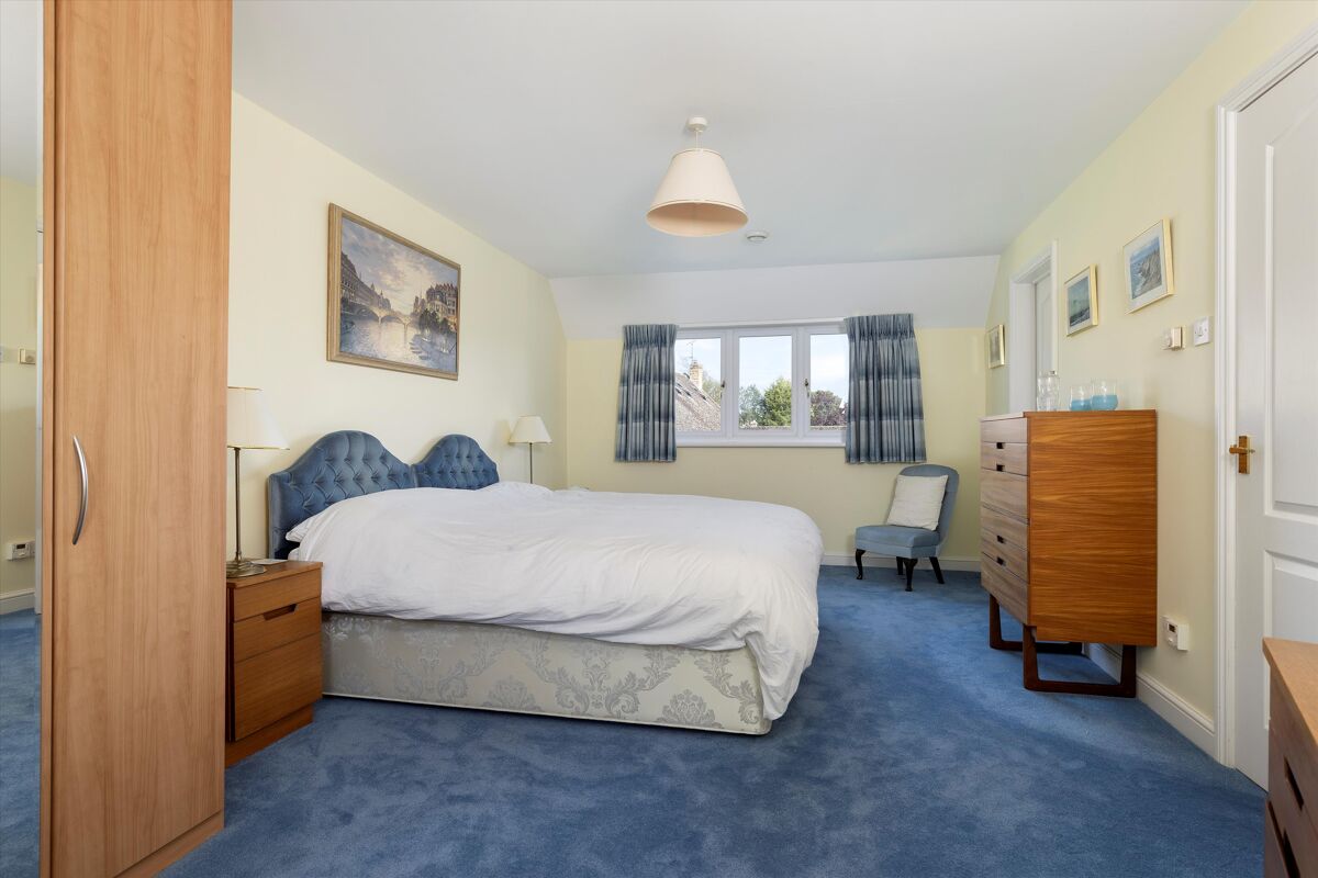 house for sale in Manor Farm Close, Kingham, Chipping Norton