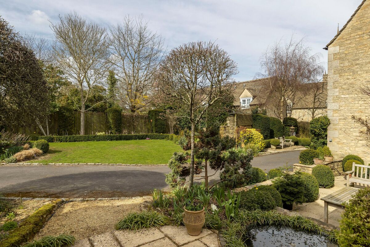 house for sale in Church Lane, Burford, Oxfordshire, OX18