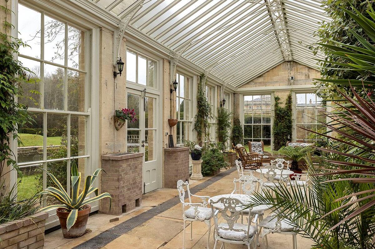 flat for sale in Sherborne, Cheltenham, Gloucestershire, GL54