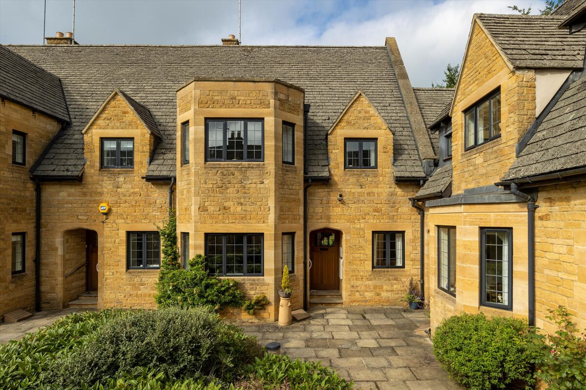 retirement for sale in Newlands Court, Stow on the Wold, Cheltenham, Gloucestershire, GL54