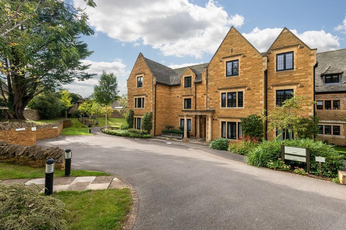 flat for sale in Evesham Road, Stow on the Wold, Cheltenham