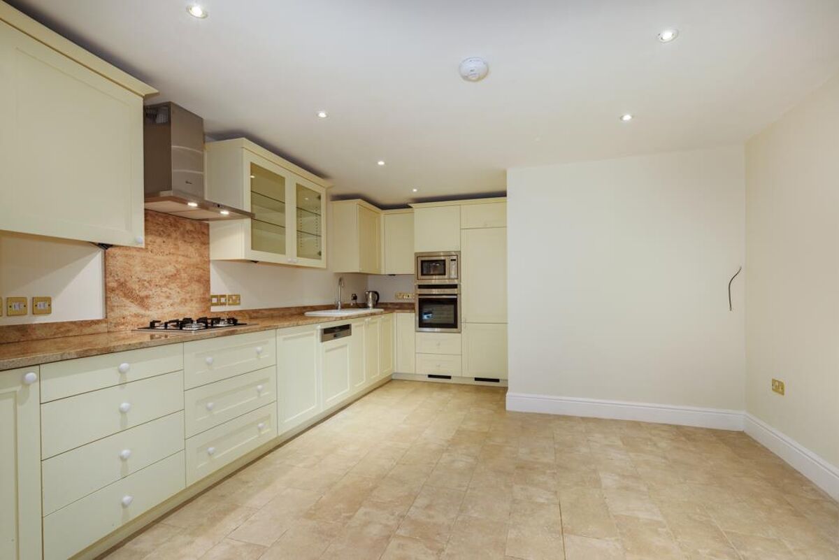 flat for sale in Evesham Road, Stow on the Wold, Cheltenham