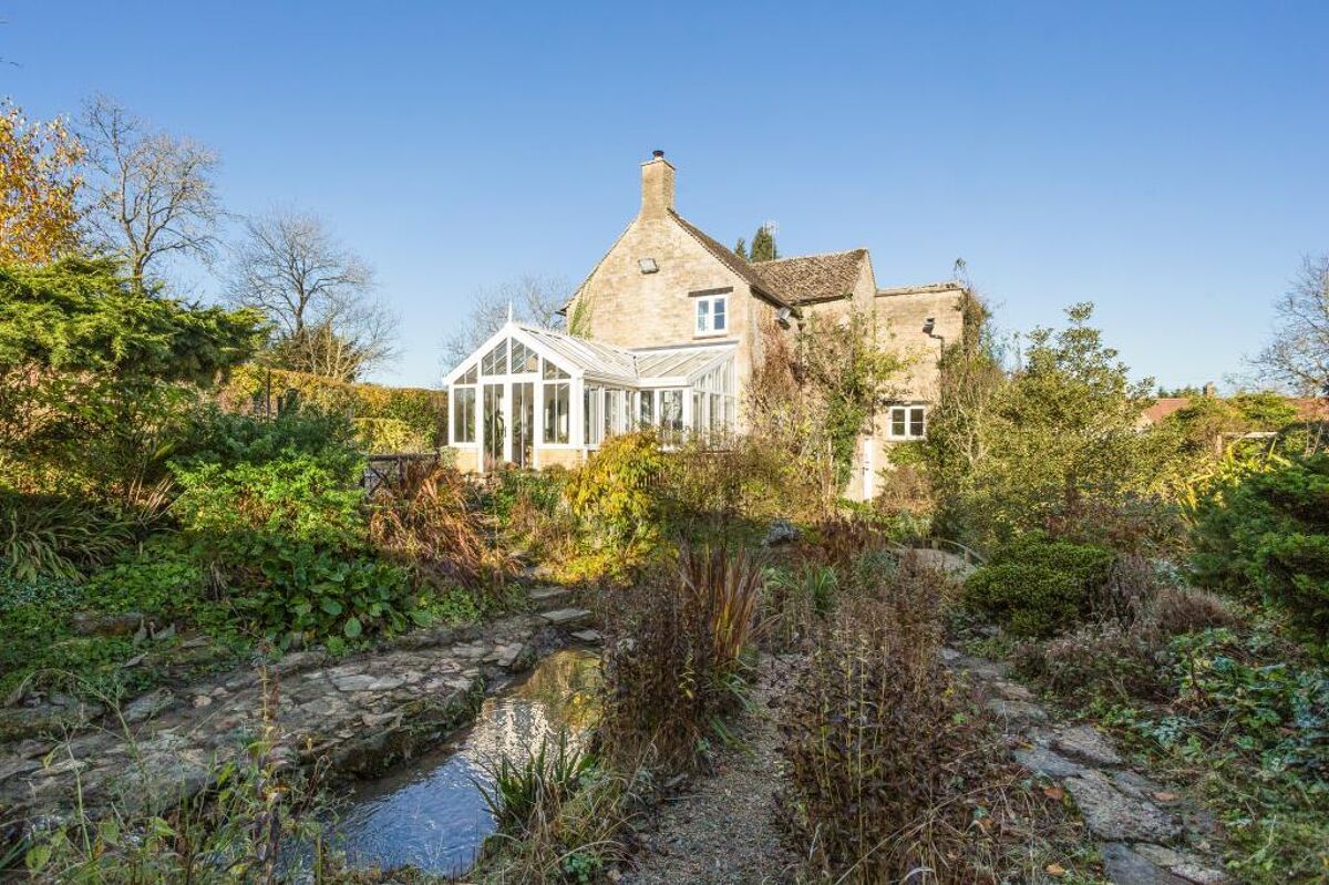 house for sale in Wheelwright House, Long Compton, Warwickshire, CV36 STW012197437 Knight Frank