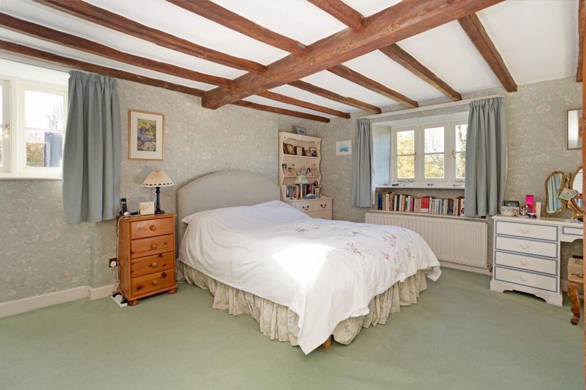 house for sale in Wheelwright House, Long Compton, Warwickshire, CV36 STW012197437 Knight Frank