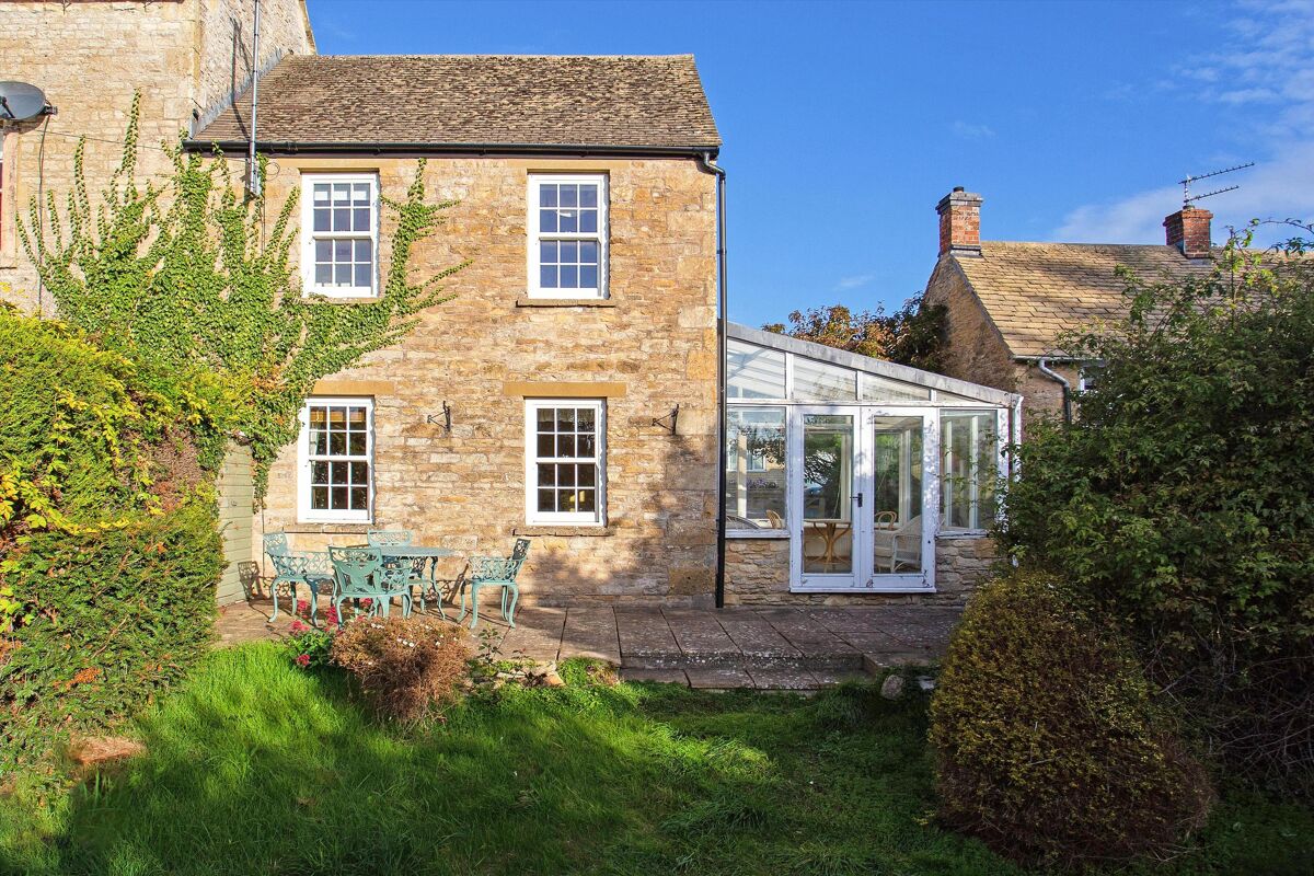 house for sale in Garden Cottage, Mount Pleasant Close, Stow on the