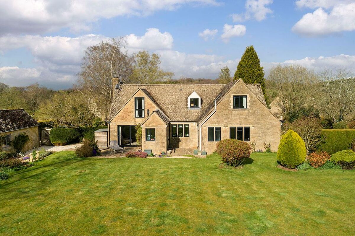 house for sale in Gloucestershire, GL54 STW012213876 Knight Frank
