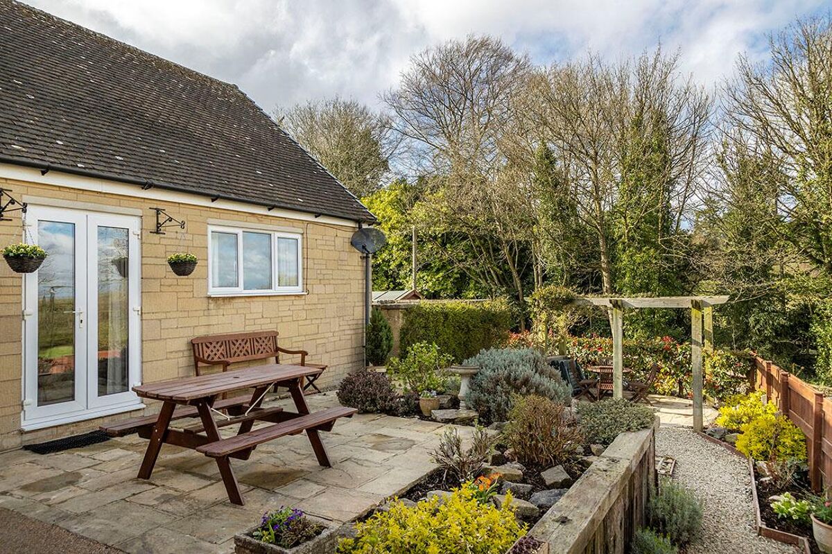 bungalow for sale in Glebe Close, Stow on the Wold, Cheltenham, Gloucestershire, GL54