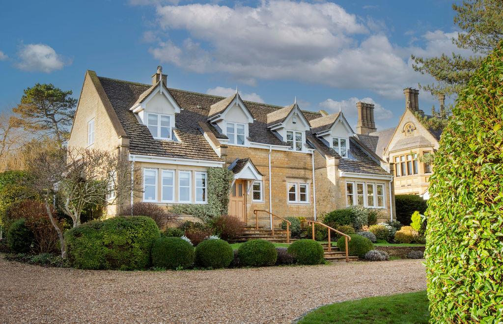 Image of Fosseway House, Stow On The Wold, Gloucestershire, GL54