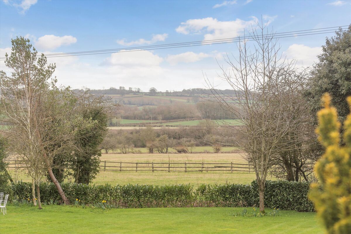house for sale in The Green, Kingham, Chipping Norton, Oxfordshire, OX7 STW012388249 Knight