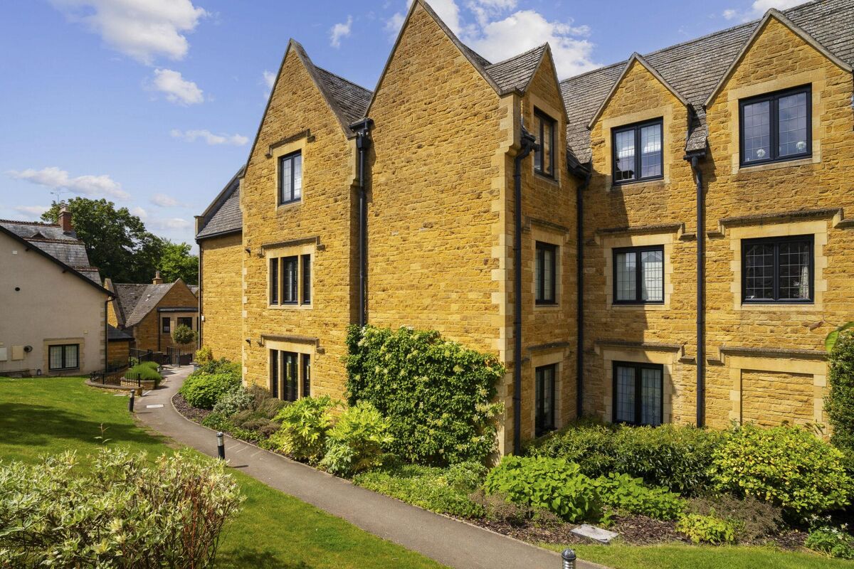retirement for sale in Stow on the Wold, Gloucestershire, GL54