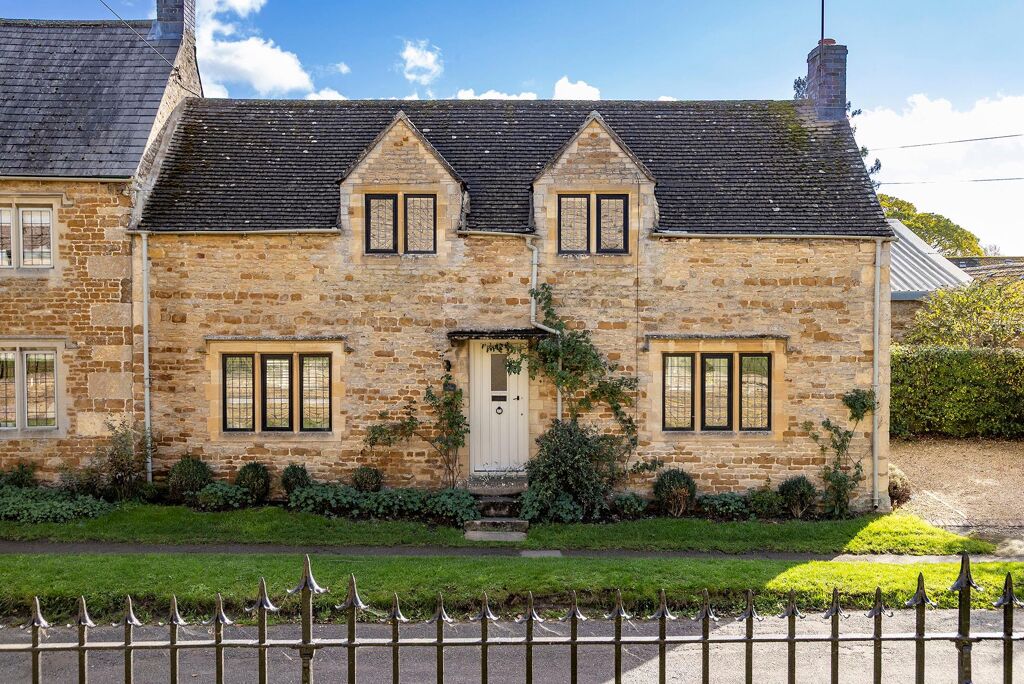 Image of West Street, Kingham, Chipping Norton, Oxfordshire, OX7