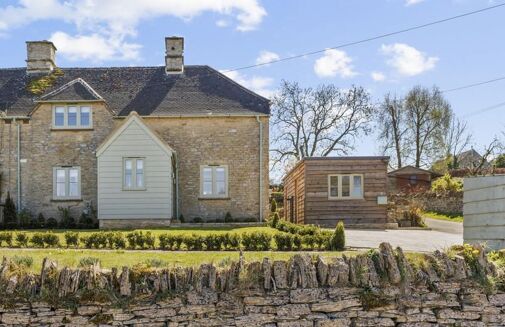 Picture of 4 bedroom house for sale.