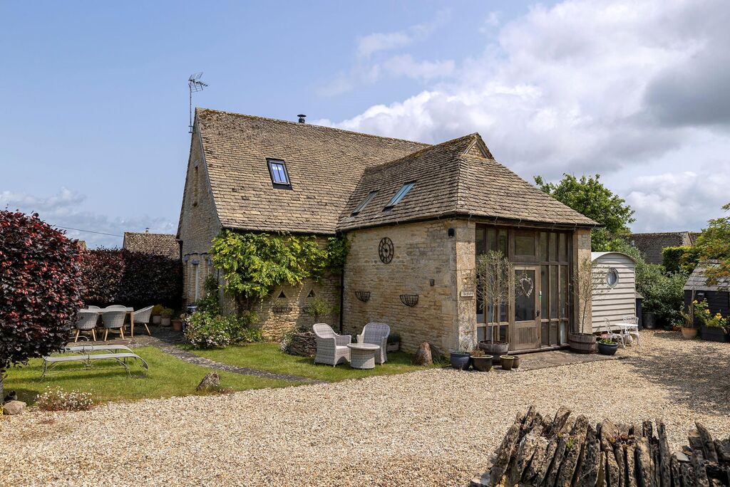 Image of Clapton-on-the-Hill, Cheltenham, Gloucestershire, GL54