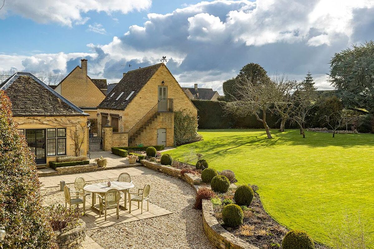 house for sale in Bow Lane, BourtonontheWater, Cheltenham