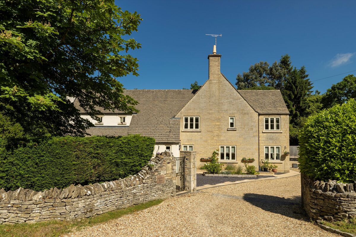 house for sale in Great Rissington, Gloucestershire, GL54 STW150065