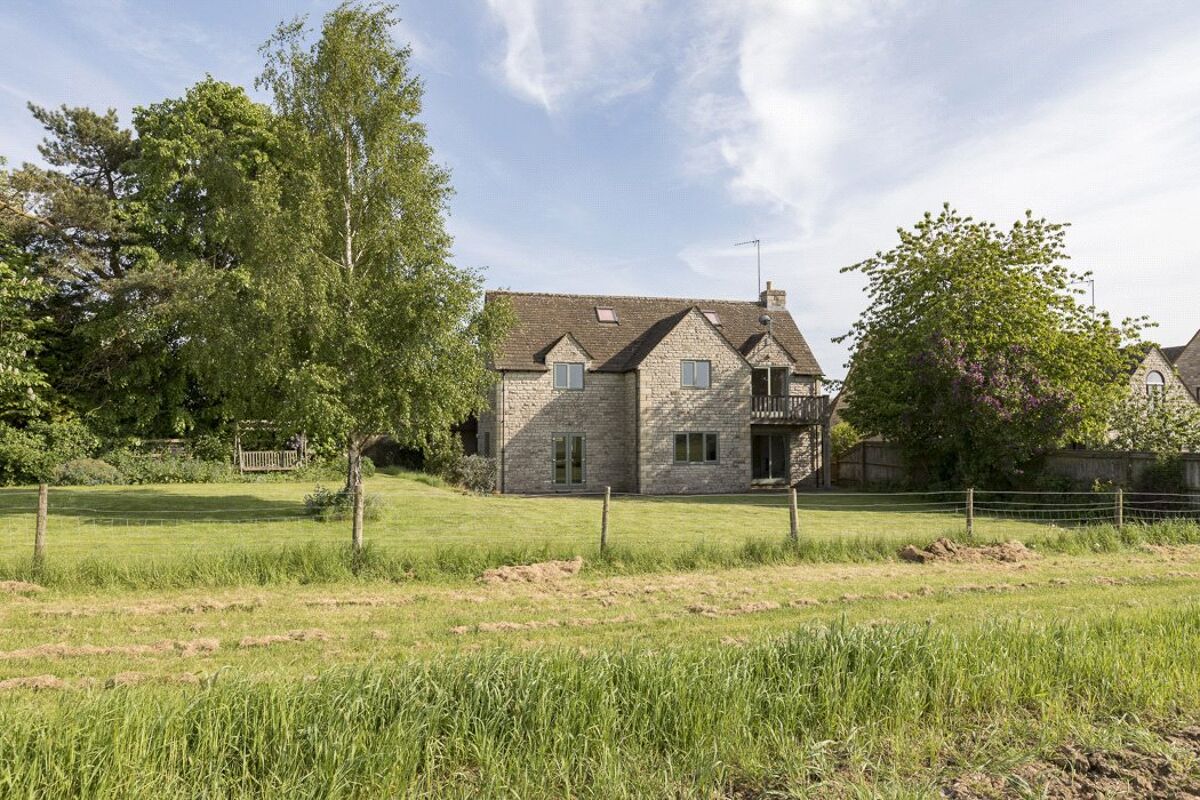 house for sale in Manor Farm Close, Kingham, Chipping Norton