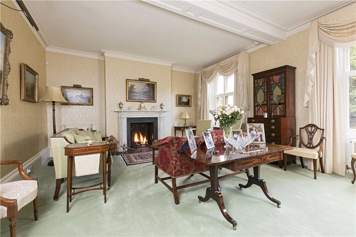 house for sale in Main Street, Bretforton, Evesham, Worcestershire