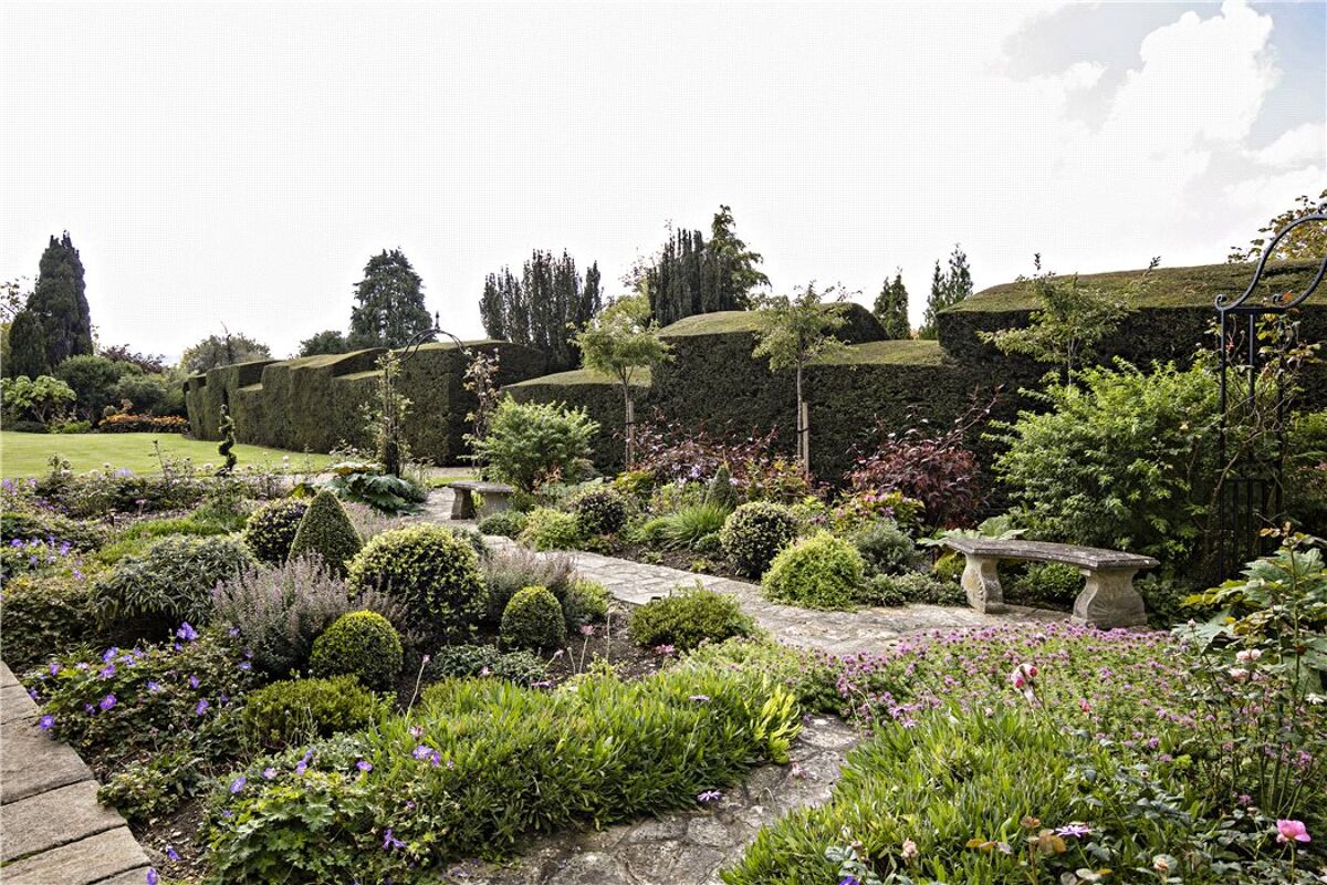 house for sale in Springfield Lane, Broadway, Worcestershire, WR12 STW150208 Knight Frank