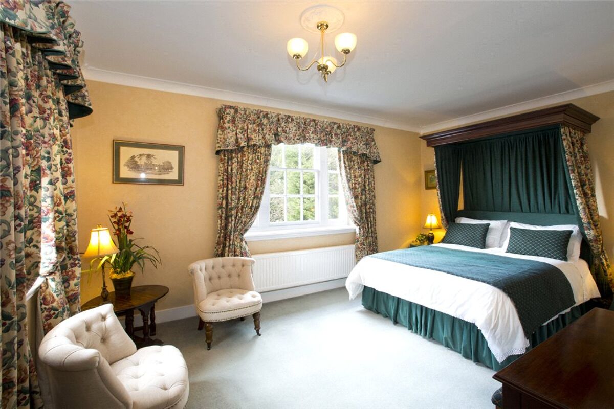 house for sale in Springfield Lane, Broadway, Worcestershire, WR12 STW150208 Knight Frank