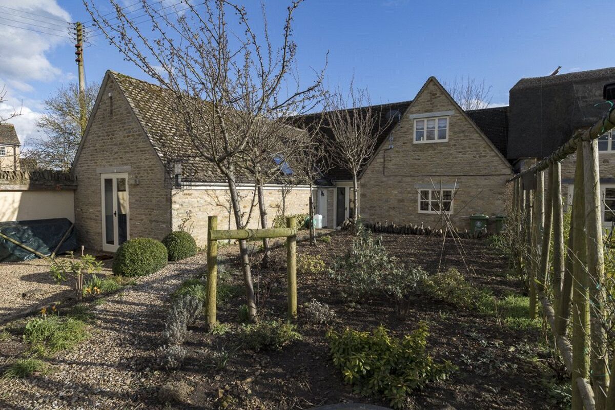 house for sale in Long Compton, ShipstononStour, CV36 STW180004