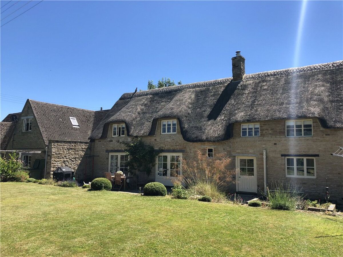 house for sale in Long Compton, ShipstononStour, CV36 STW180004