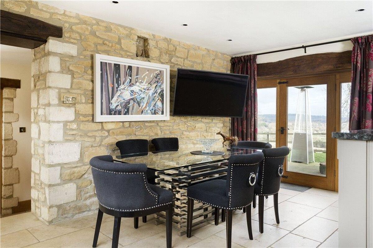 house for sale in Bourton Hill, BourtonontheWater, Cheltenham