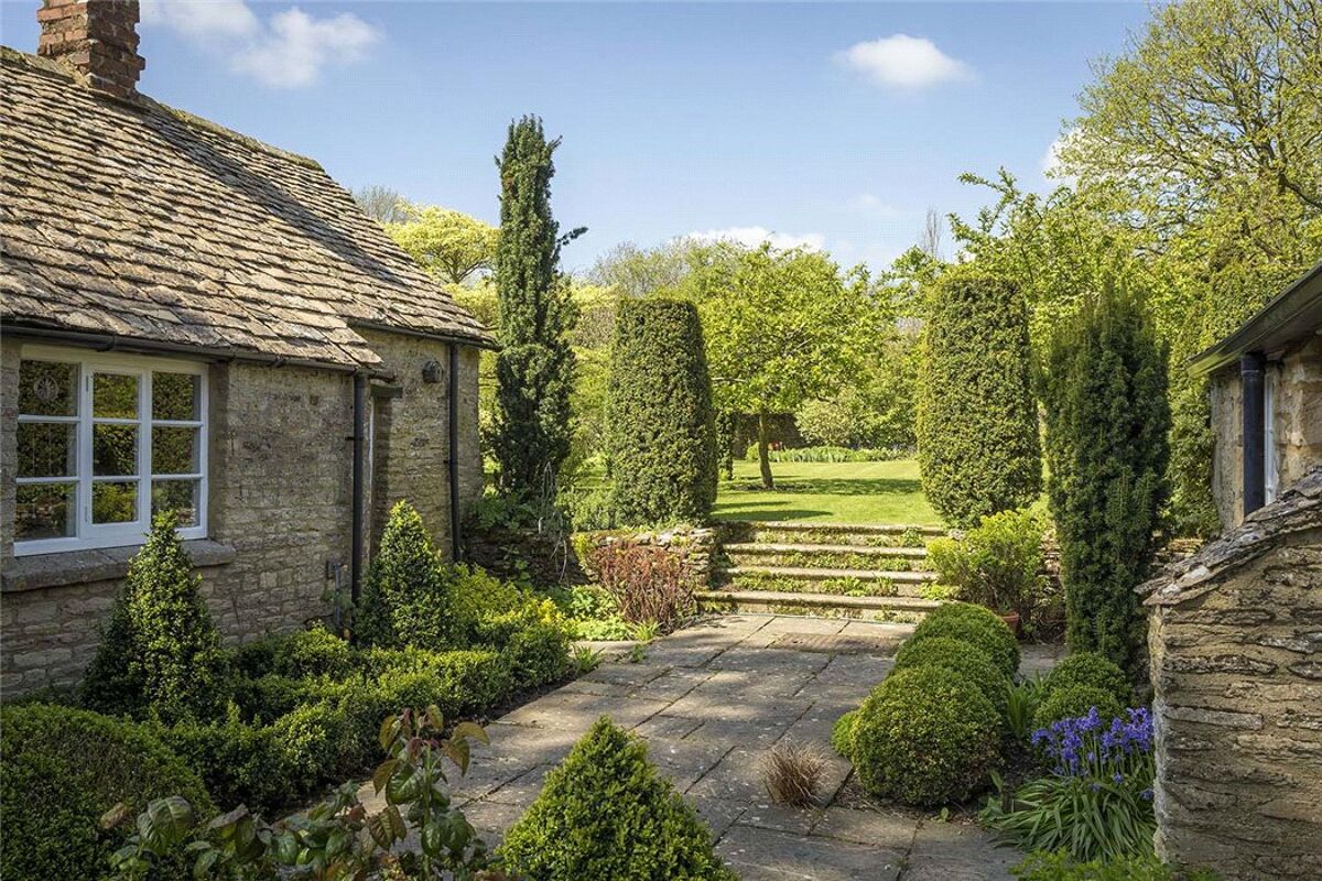 house for sale in Cold Aston, Cheltenham, Gloucestershire, GL54