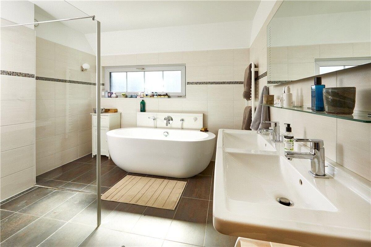 house for sale in Upper Oddington, Gloucestershire GL56 STW180135