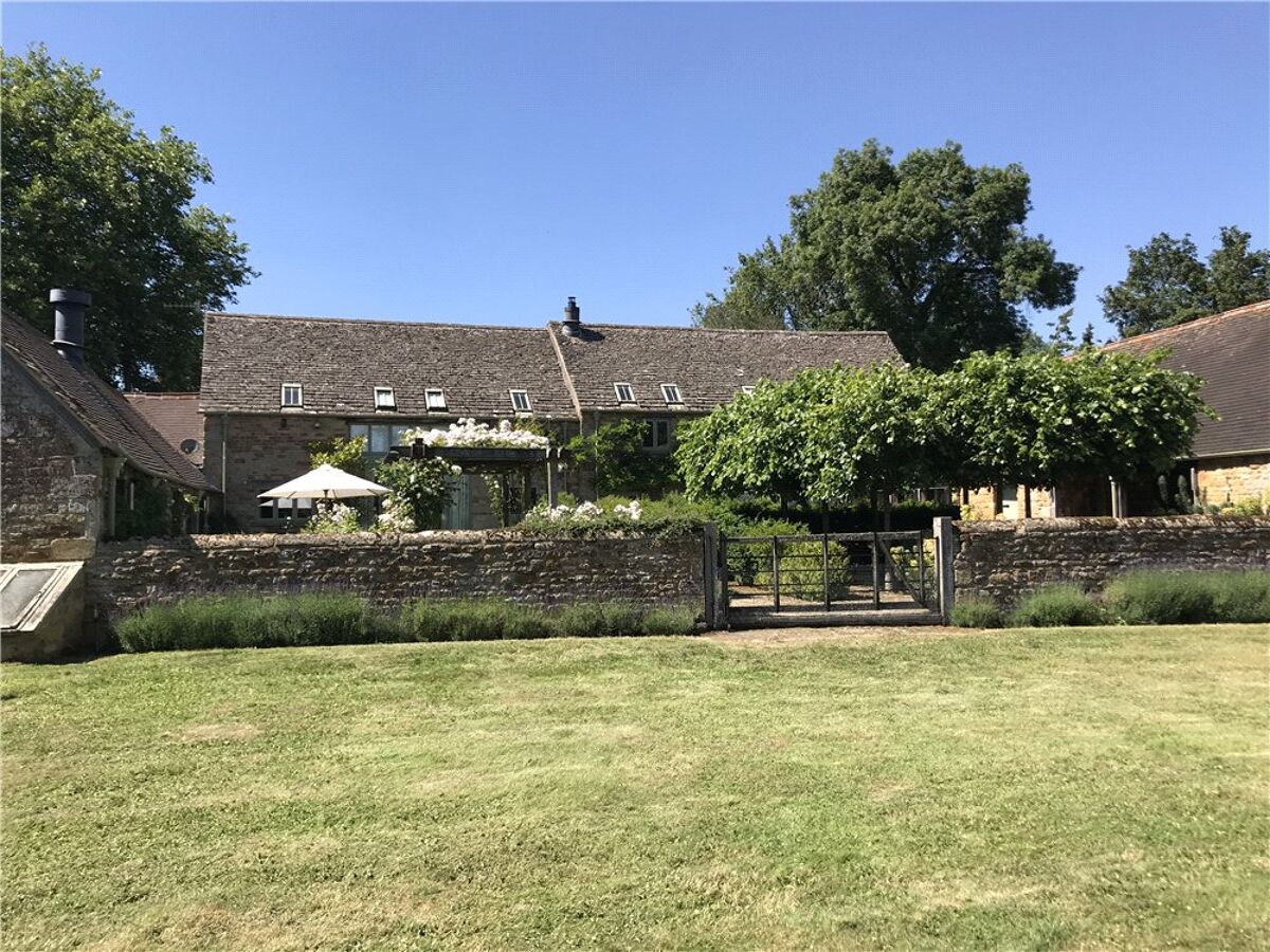 house for sale in Evenlode, MoretoninMarsh, GL56 STW180189 Knight