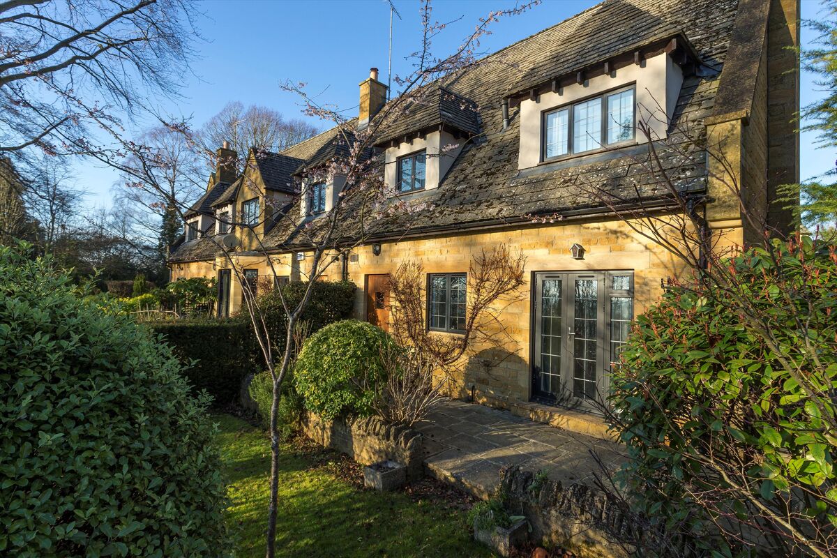 retirement for sale in Newlands Court, Stow on the Wold, Cheltenham, GL54. STW190034 Knight