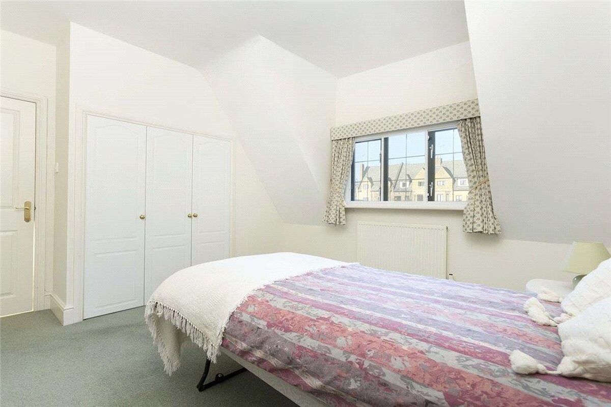 retirement for sale in Newlands Court, Stow on the Wold, Cheltenham