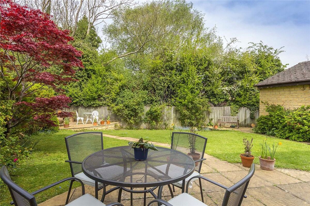 house for sale in Mills Close, Broadway, Worcestershire, WR12 STW190049 Knight Frank