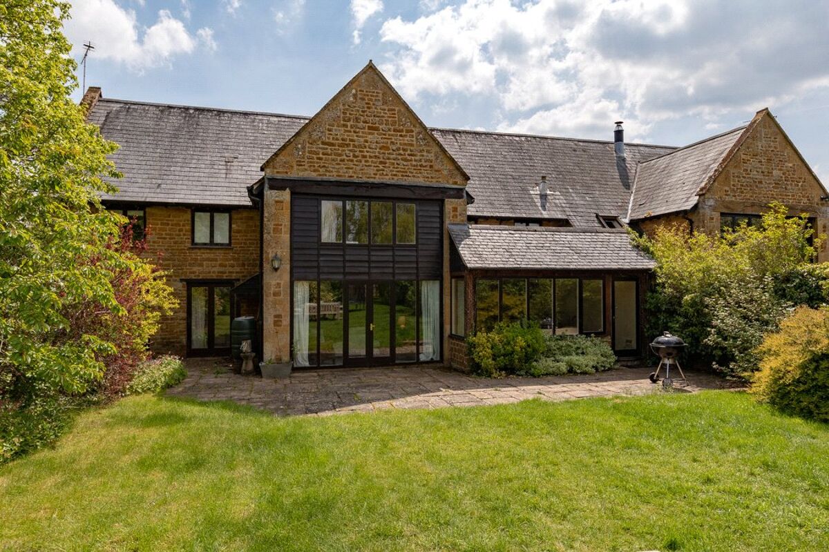 Property for sale The Moat, Kingham, Chipping Norton, Oxfordshire