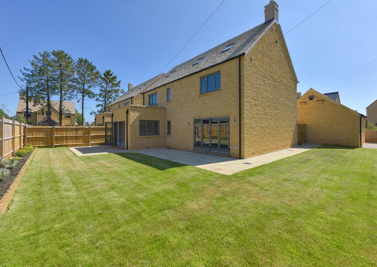 house for sale in The Swallows, BourtonontheWater, Cheltenham, GL54