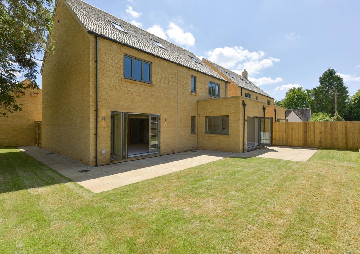 house for sale in The Pines, BourtonontheWater, Cheltenham